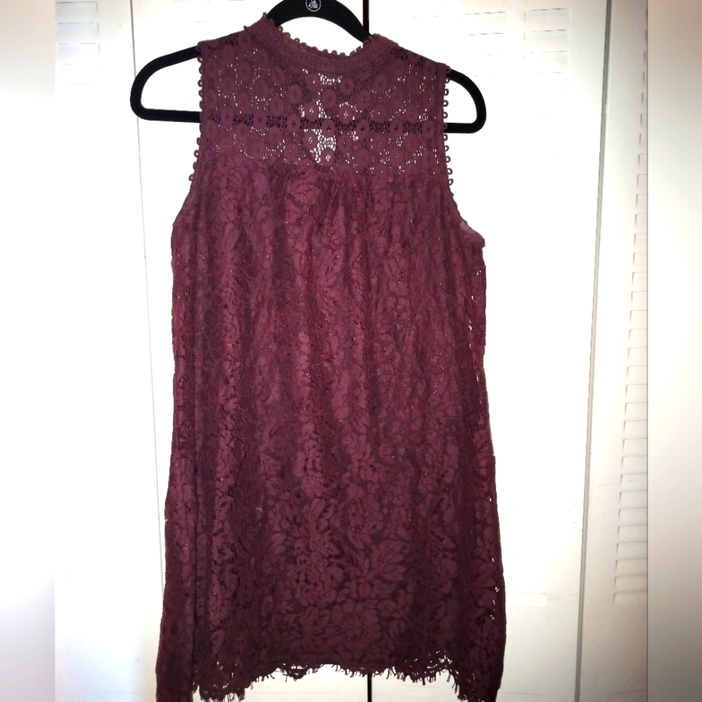 Sleeveless Lace Dress xhilaration Maroon